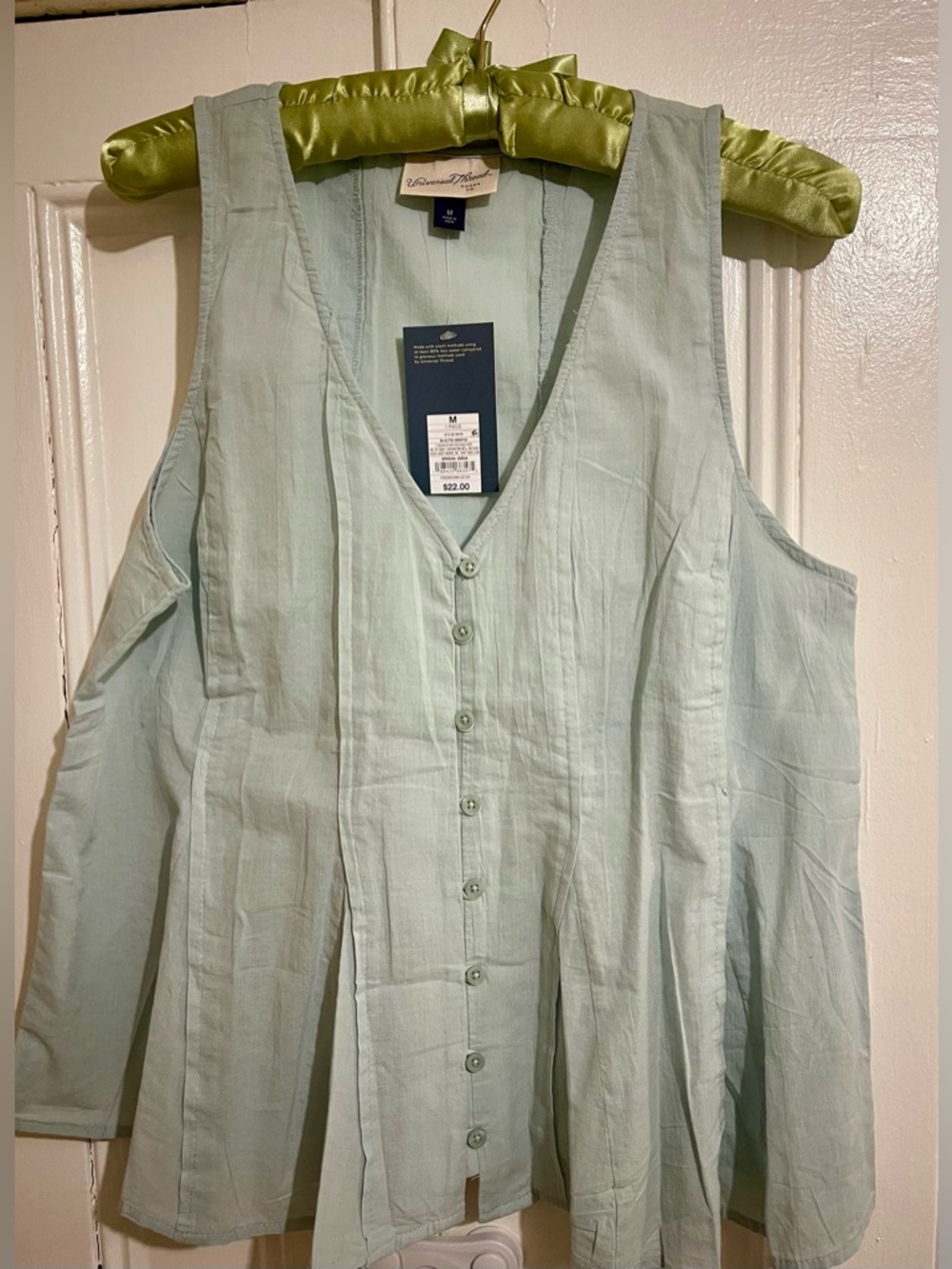 Universal Thread Button-Down Pintuck Tank Top - Picture 2 of 4